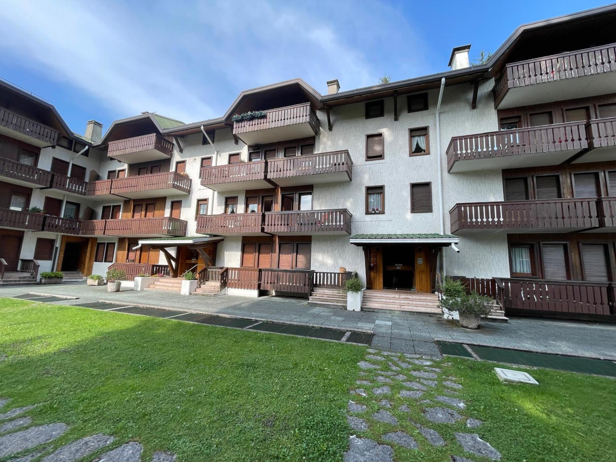 Appartamento Per Famiglie In Centro Ad Asiago Con Posto Auto E Ampio Giardino 외부 사진